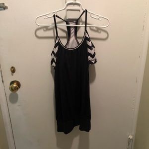 Lululemon light support tank